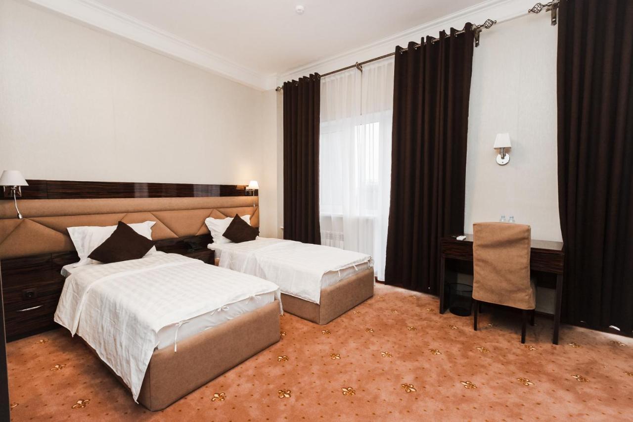 Beluga Hotel Atyrau Exterior photo